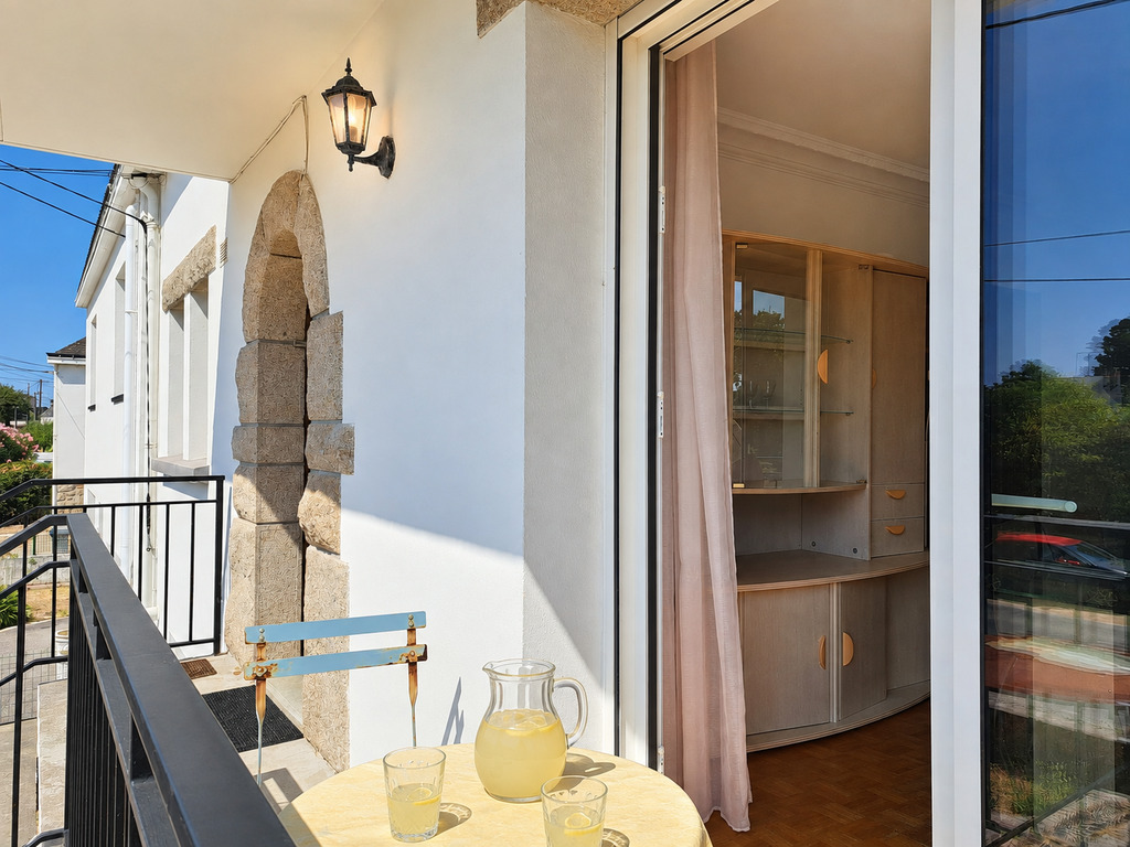 Riantec – Lumineuse Maison Familiale de 150m² Idéalement Située à Proximité du Bourg