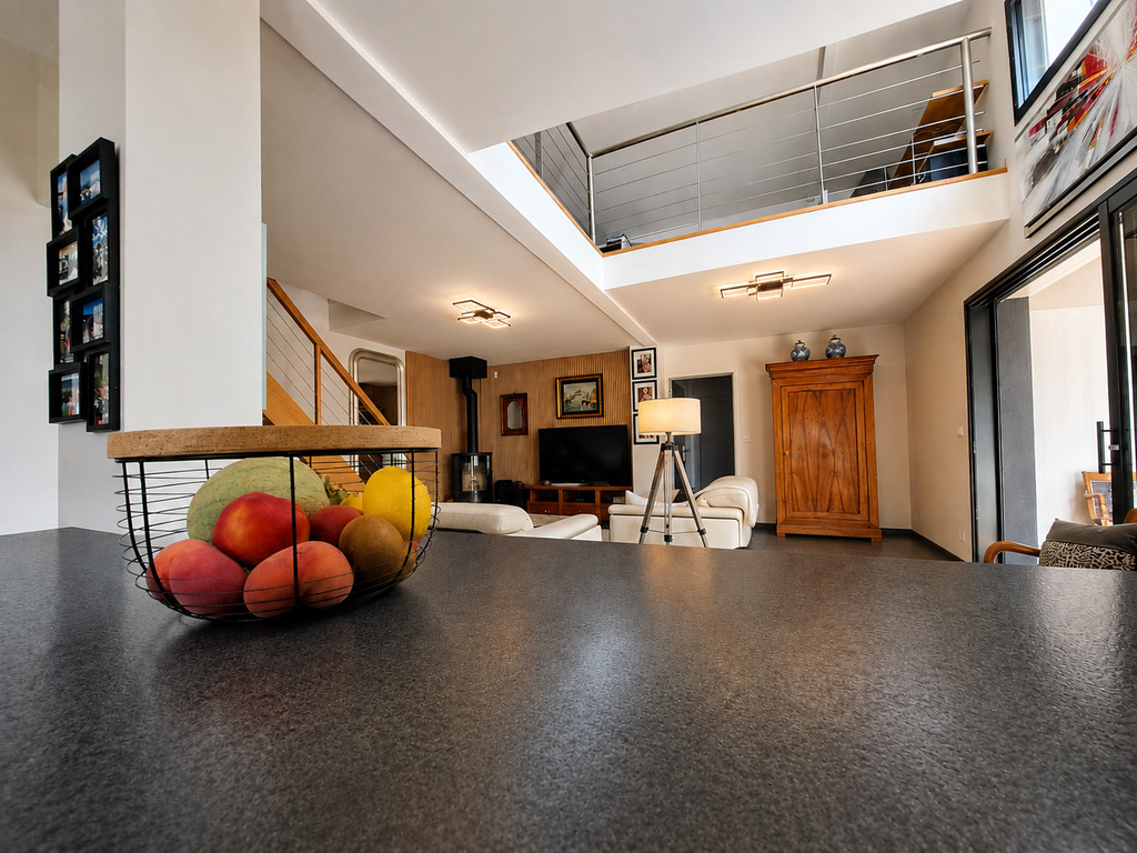 Riantec – Cubique & Chaleureuse Maison Contemporaine de 123m² & Son Jardin Paysagé