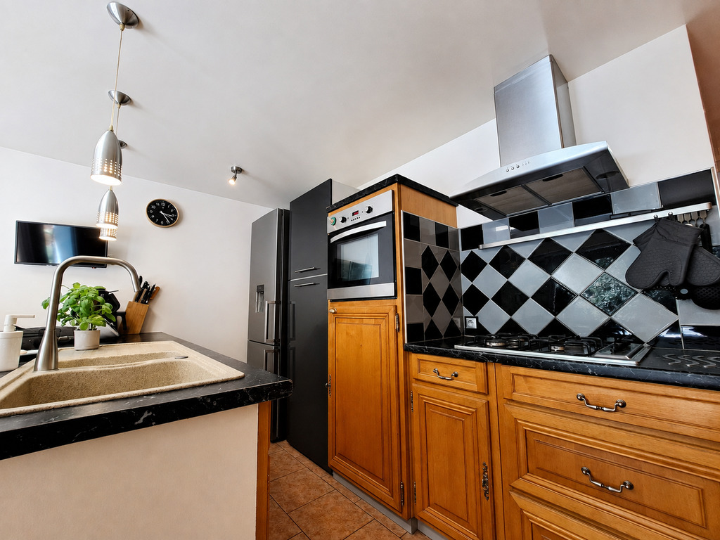 Riantec – Charmante Maison de 106 m² Au Calme dans son Ecrin de Nature