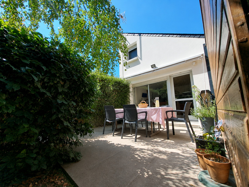 Riantec – Charmante Maison de 106 m² Au Calme dans son Ecrin de Nature
