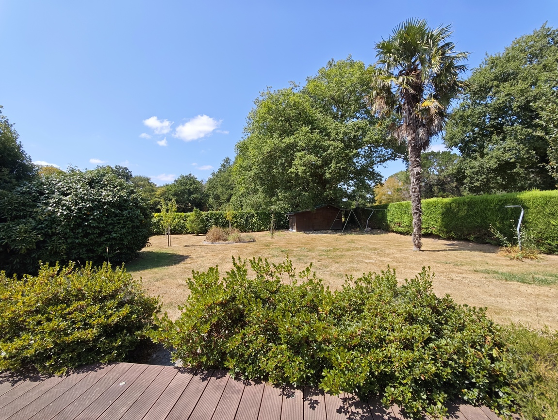 Quimper Sud. Agréable Maison Familiale sur Terrain de 1 200 m2 au Calme d’une Impasse.