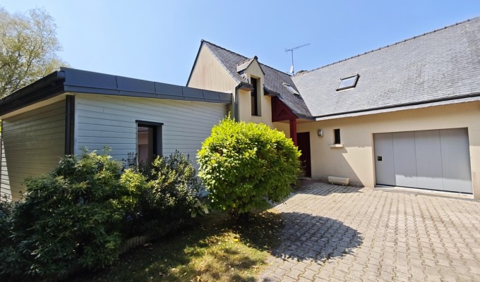 Quimper Sud. Agréable Maison Familiale sur Terrain de 1 200 m2 au Calme d’une Impasse.