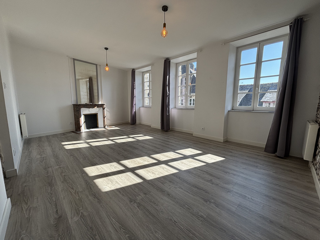 A Louer. Libre Immédiatement, Quimper, Centre-Ville, Appartement T3 de 72 m²