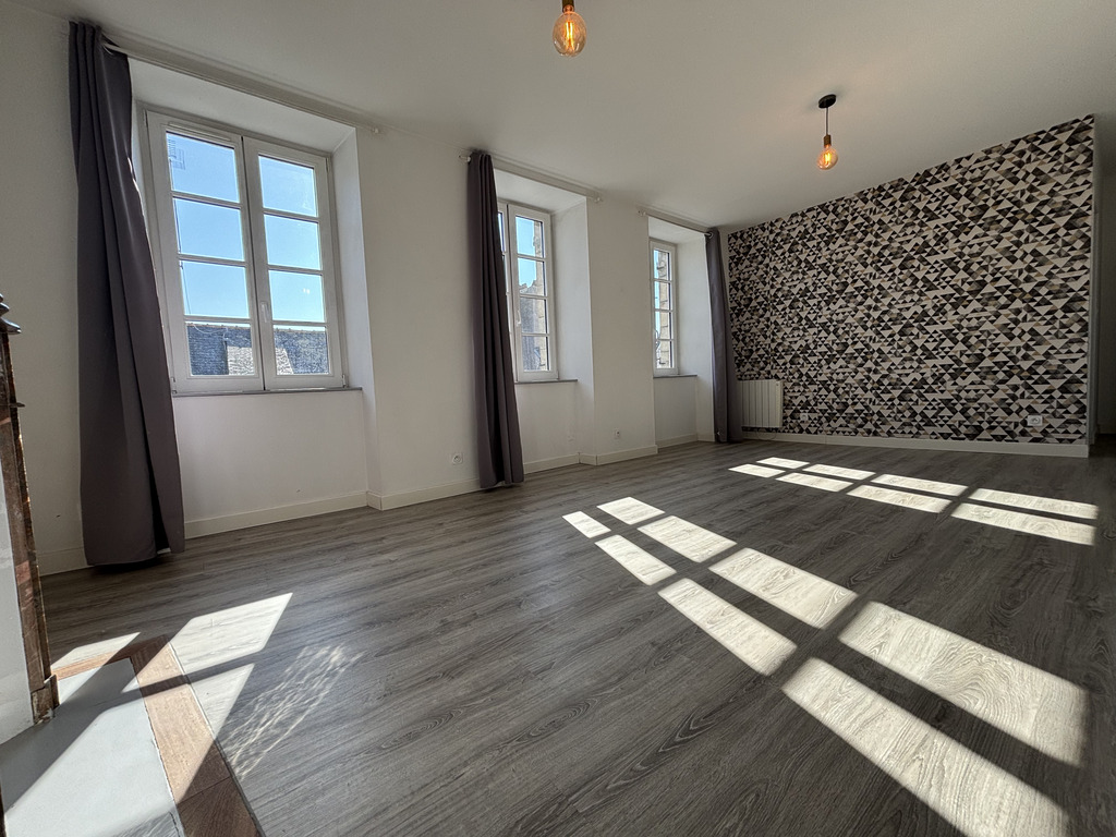 A Louer. Libre Immédiatement, Quimper, Centre-Ville, Appartement T3 de 72 m²