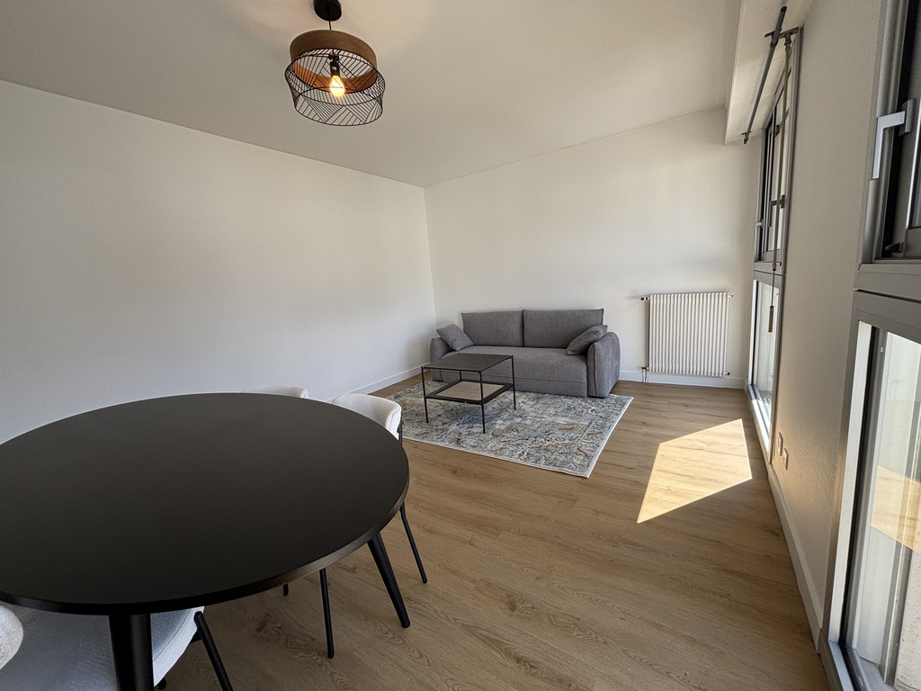 A Louer. Libre Immédiatement, Quimper, Appartement T2 Meublé de 48 m²