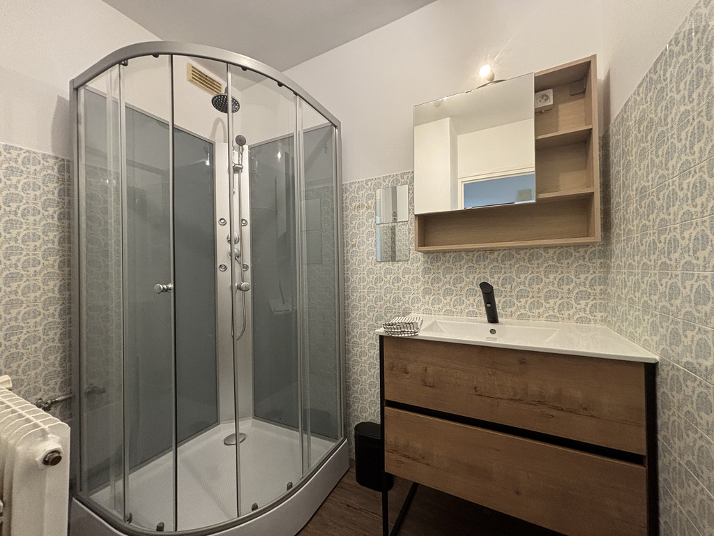 A Louer. Libre Immédiatement, Quimper, Appartement T2 Meublé de 48 m²