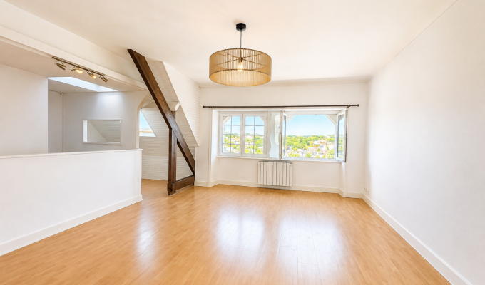 Exclusivité Agence – Proche Centre & Gare – Appartement T3 de 64m2 avec Garage & Cave