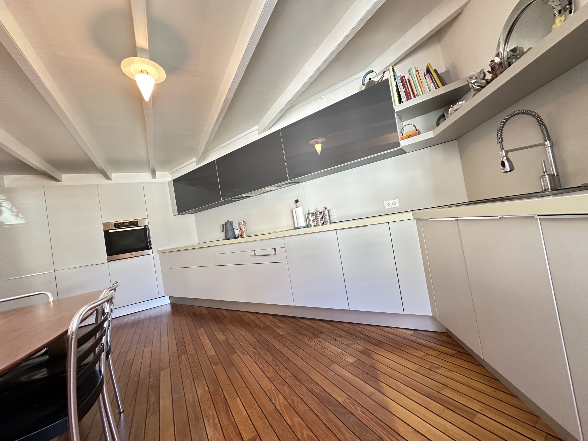 Au Coeur de Quimperlé, Ensemble Immobilier de 300m2 Proches Commerces & Ecoles ! A SAISIR !