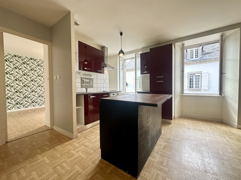 Audierne – Spacieux & Lumineux T3 de 76 m² au Cœur du Port