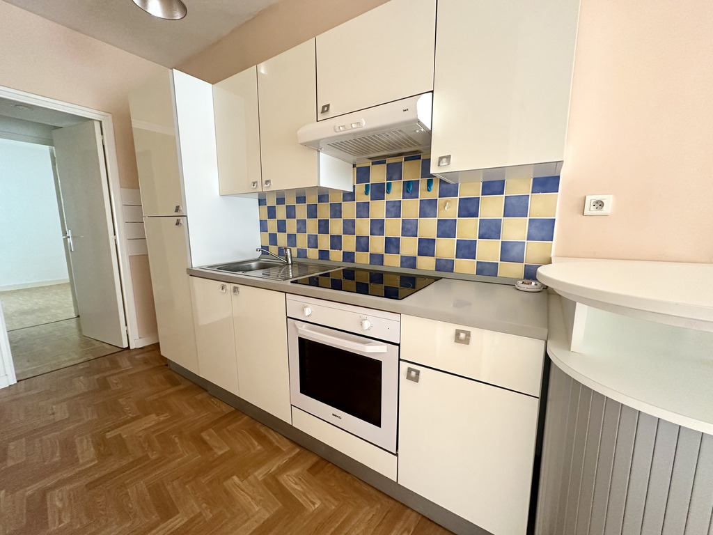 Audierne – Emplacement Premium & Vue Mer, Joli T2 de 38 m² avec Terrasse