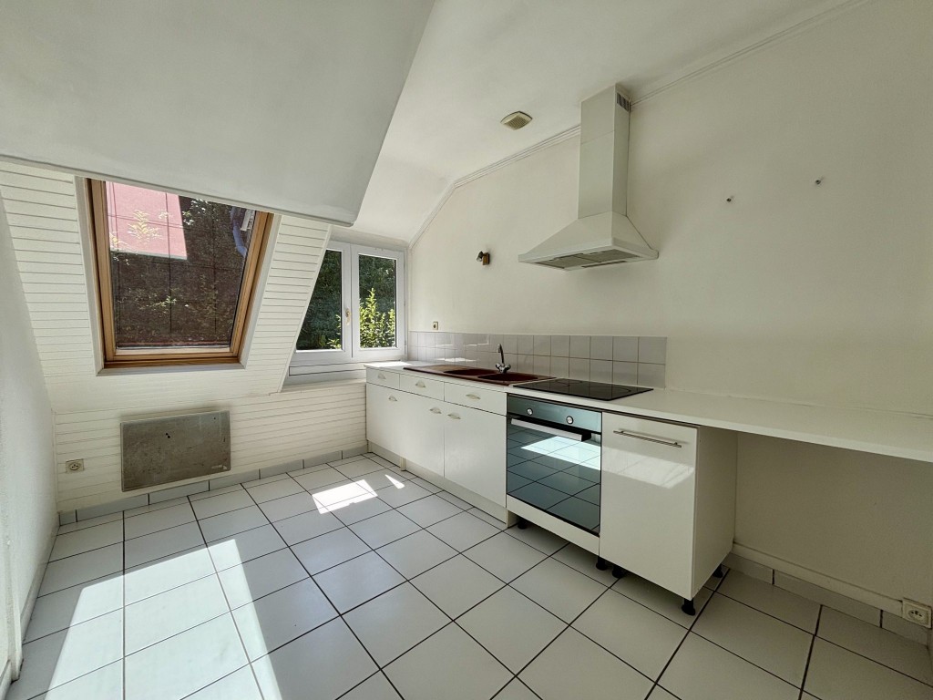 Exclusivité Agence – Proche Centre & Gare – Appartement T3 de 64m2 avec Garage & Cave