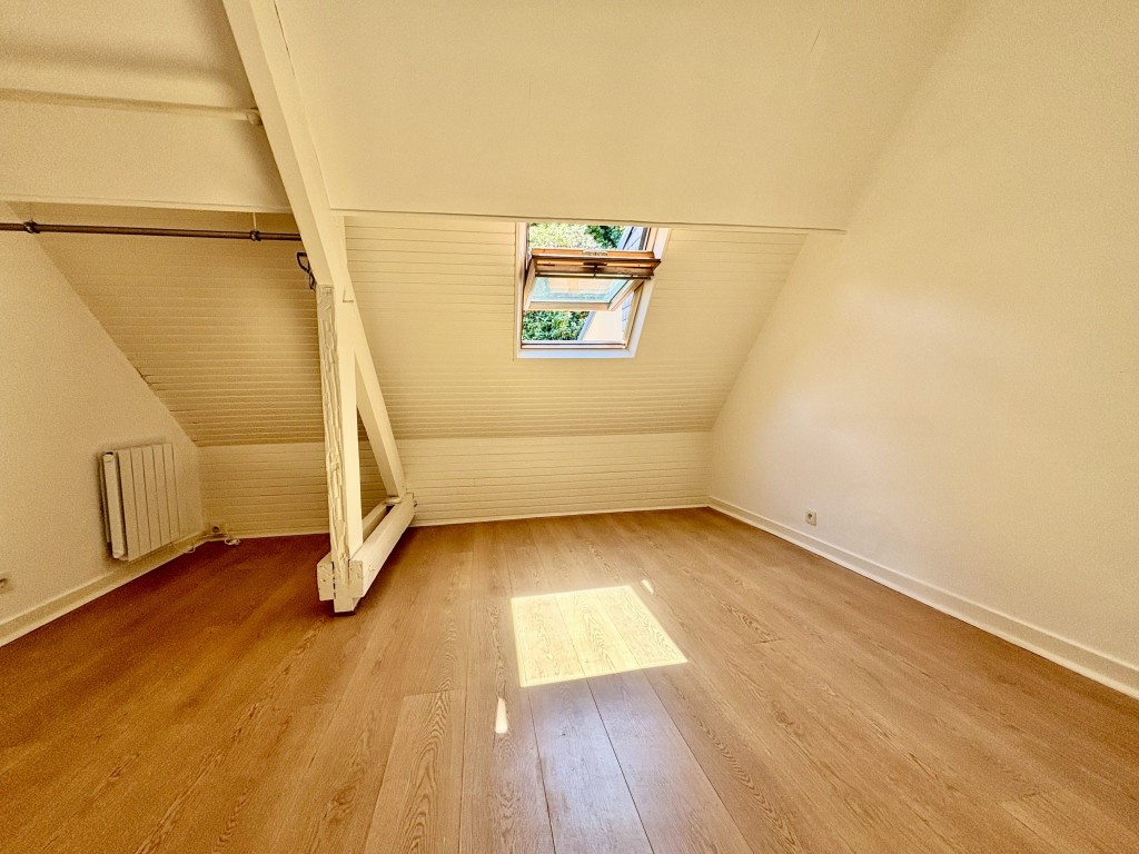 Exclusivité Agence – Proche Centre & Gare – Appartement T3 de 64m2 avec Garage & Cave