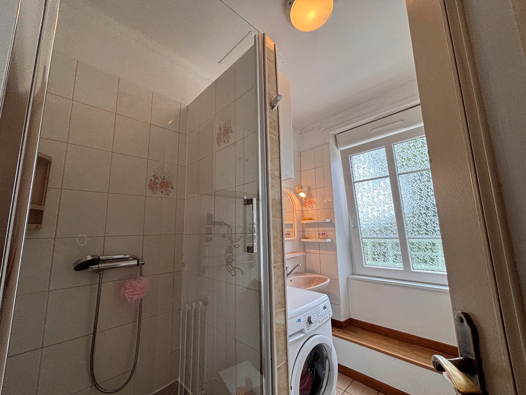 Douarnenez Quartier Recherché de Ploaré. Maison Lumineuse avec 4 Chambres Proche Commerces à Pied.
