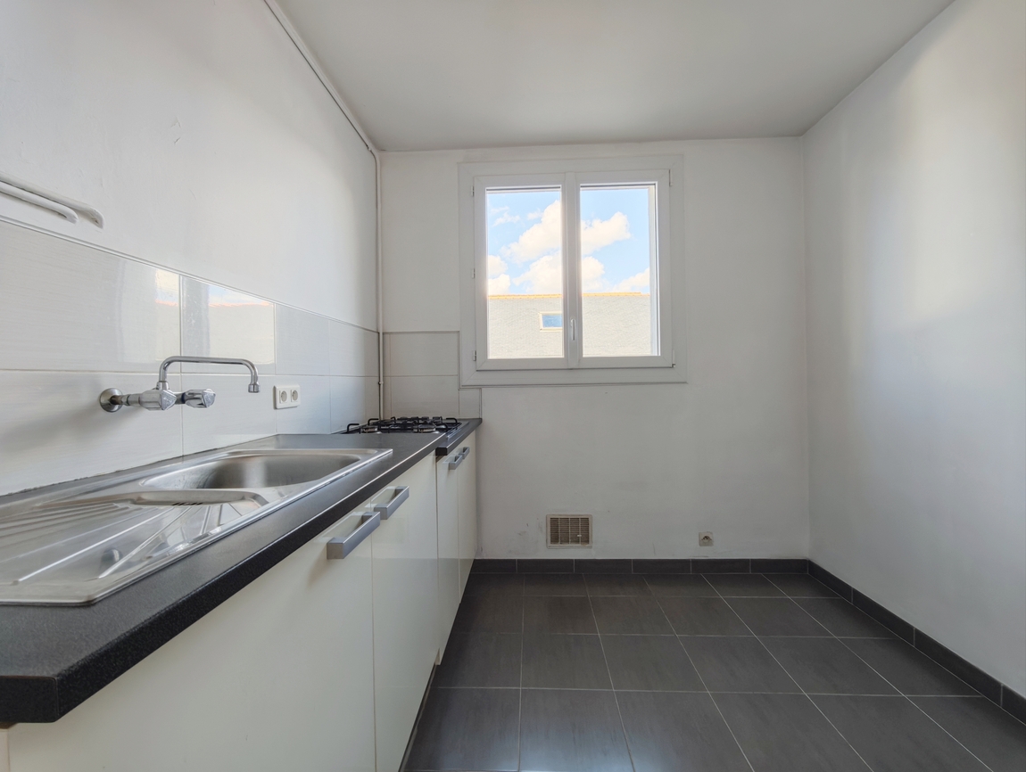 Quimper Proche Centre. Appartement T2 (43 m2) dans le Quartier Historique de Locmaria.