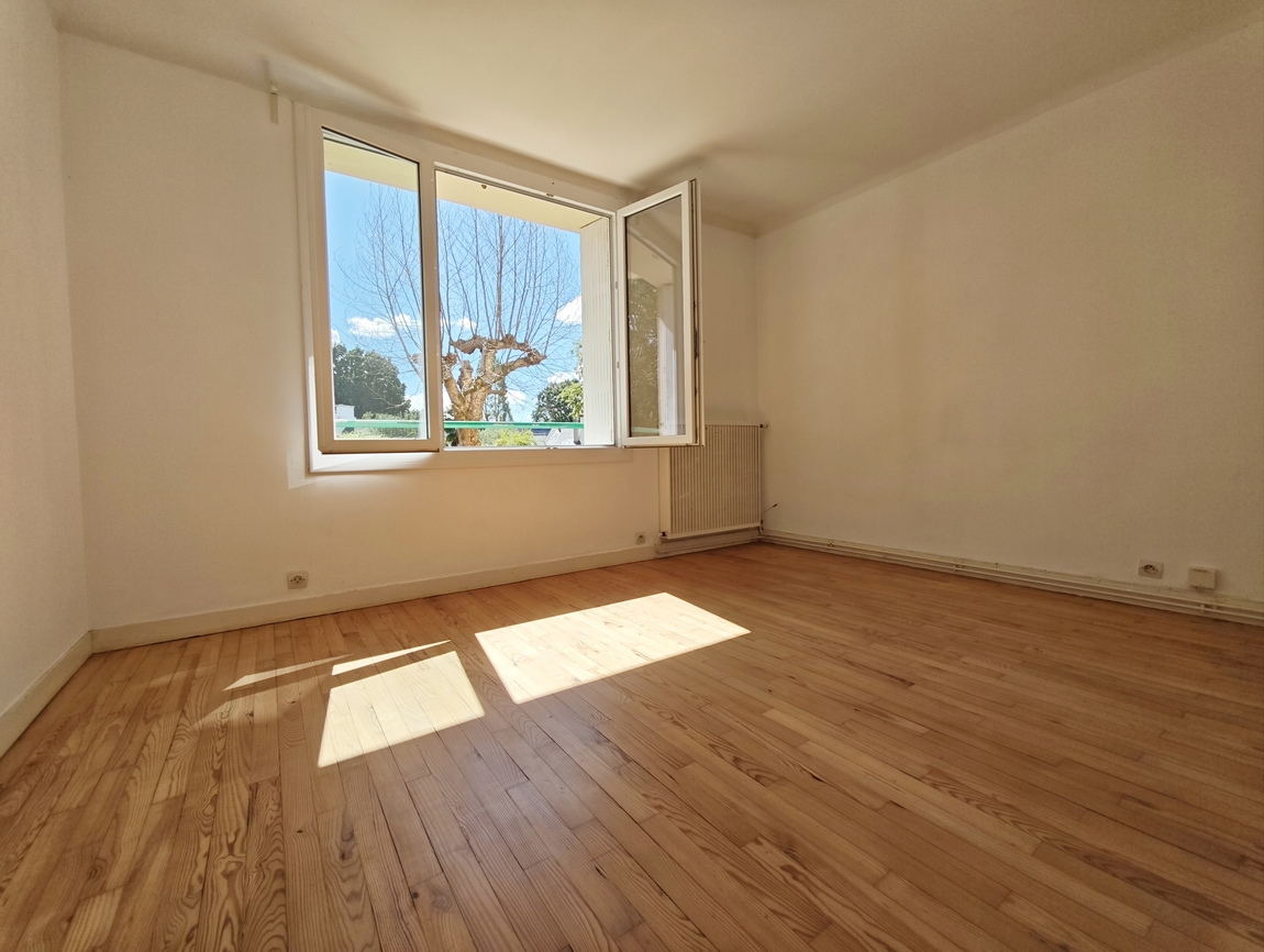 Quimper Proche Centre. Appartement T2 (43 m2) dans le Quartier Historique de Locmaria.