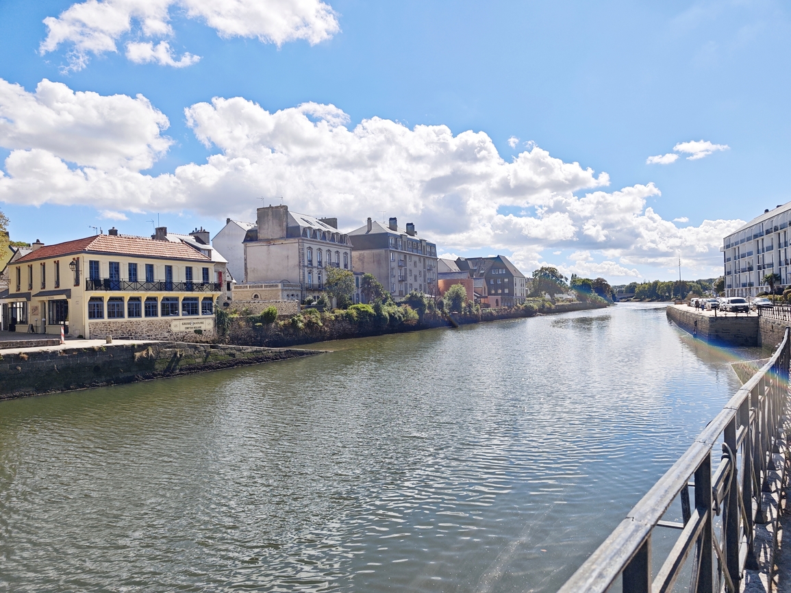 Quimper Proche Centre. Appartement T2 (43 m2) dans le Quartier Historique de Locmaria.