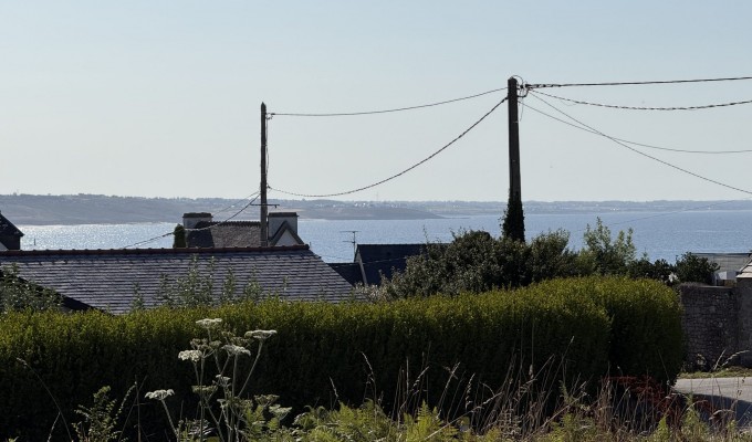 Audierne – Emplacement Idéal Vue Mer & Plage à Pied pour ce Terrain Constructible de 810 m²