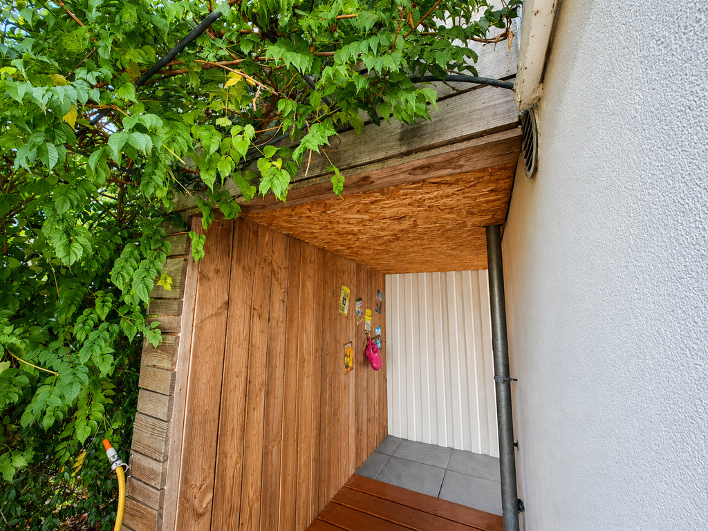Belz – L’Elégante & Lumineuse Maison d’Architecte Sur Terrain Paysagé de 1300m²