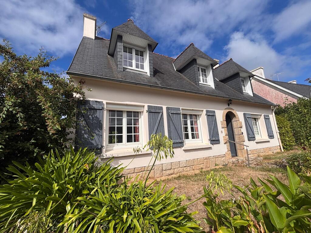 5 min de Quimper L’intemporelle Maison de Quartier avec jardin & Vie de Plain Pied