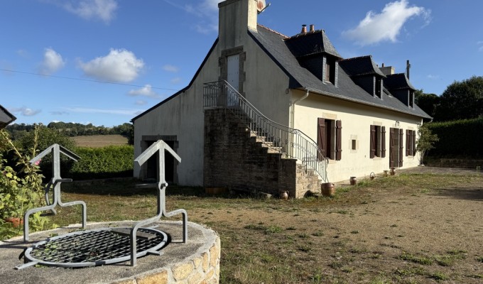 Plogastel-Saint-Germain – La Jolie Maison de Campagne Située au Calme sur un Terrain Arboré avec Verger