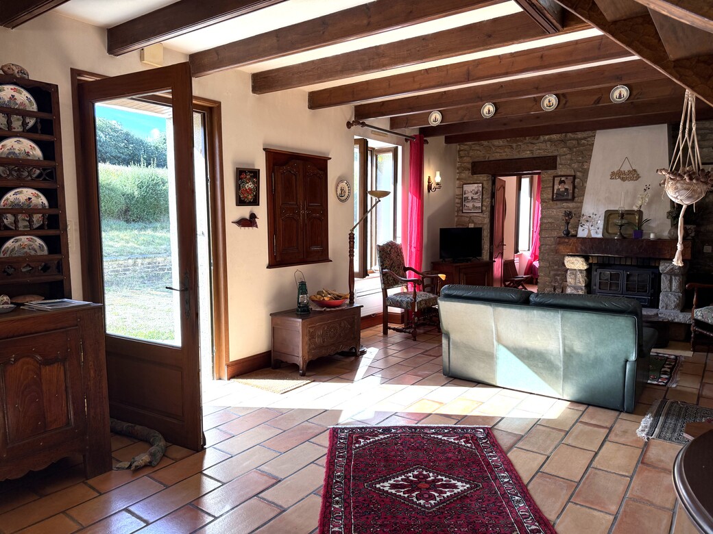 Plogastel-Saint-Germain – La Jolie Maison de Campagne Située au Calme sur un Terrain Arboré avec Verger