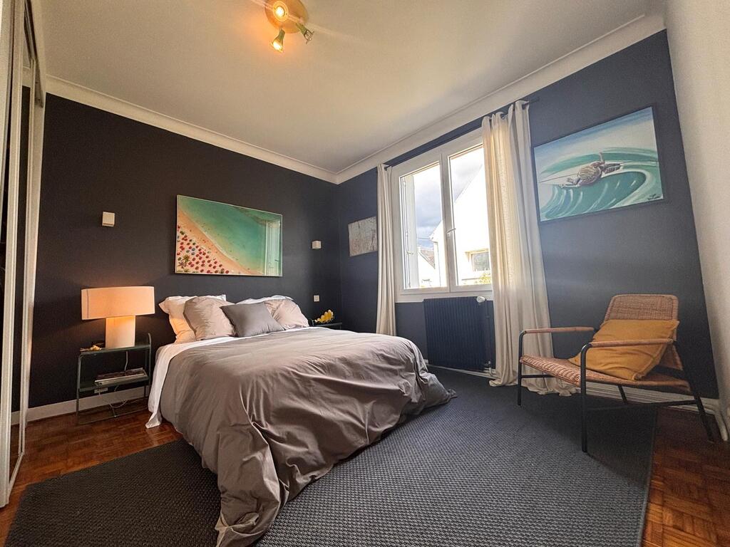 Quimper Centre vile à Pied Coquette Maison Rénovée avec jardin & 3 chambres