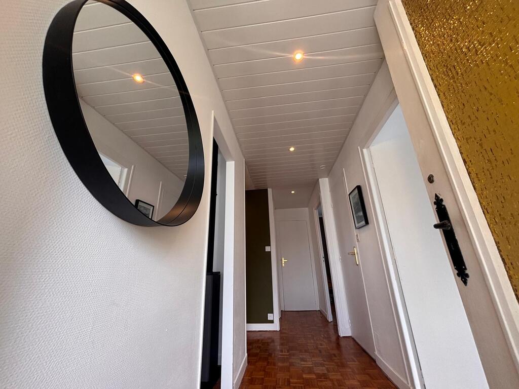 Quimper Centre vile à Pied Coquette Maison Rénovée avec jardin & 3 chambres