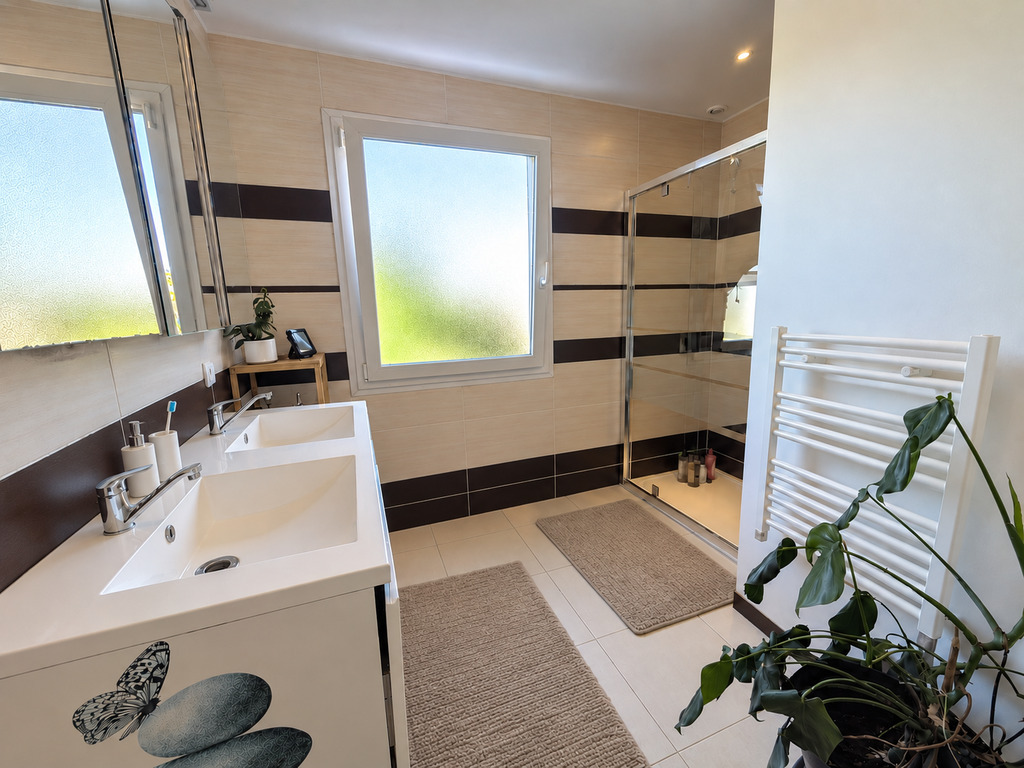 Mellac, Le Plain-Pied Familial Rénové, Lumineux et Confortable, aux portes de Quimperlé