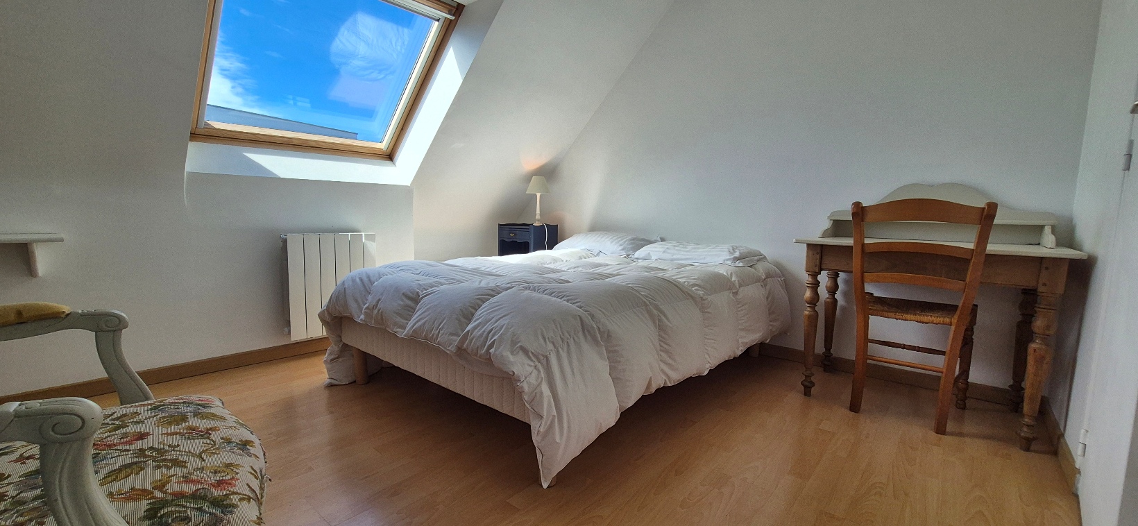 Gouesnach – Jolie contemporaine au calme dans le Bourg 4 Chambres avec Jardin