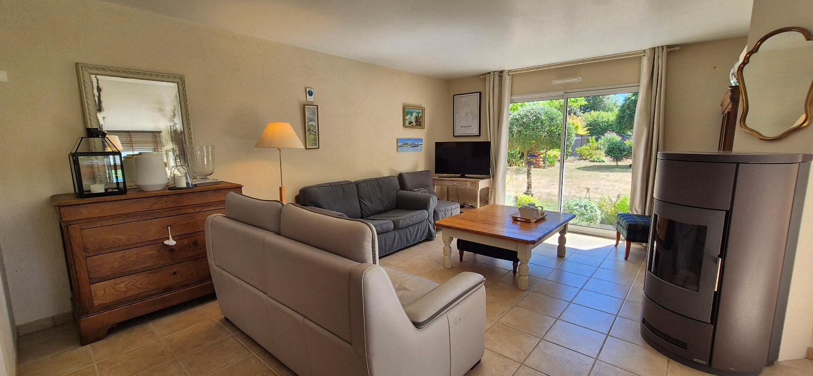 Gouesnach – Jolie contemporaine au calme dans le Bourg 4 Chambres avec Jardin