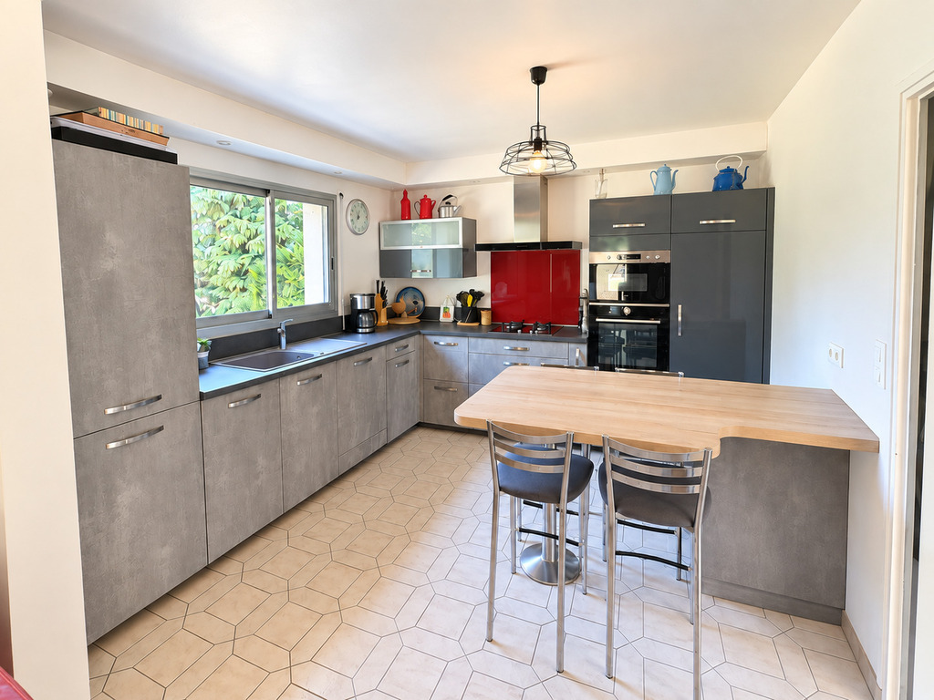Pluvigner- L’Impeccable Contemporaine de 154m² Sur Son Parc Arboré de 1.1ha