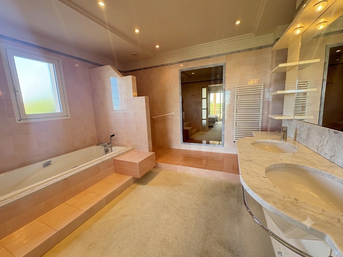 Concarneau, Appartement Au Coeur D’Un Domaine Privé-203 m² D’exception Face A La Mer