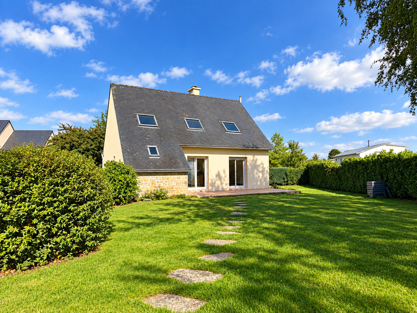 Quimper Kerfeunteun , La Ville à la Campagne Pour Coquette  Contemporaine & Son Vaste Jardin ( 1100m²) Sur Sous-Sol