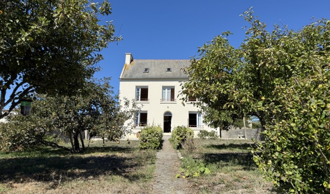 Plouhinec – Maison de 120 m² avec Terrain Constructible de 2100 m² Vue Mer et Plage à Pied