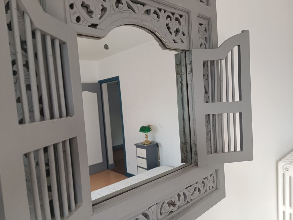 Rénovation Qualitative & Commerces à Pied Pour Cette maison des Années 60 Sur Son Terrain Clos de 280m²