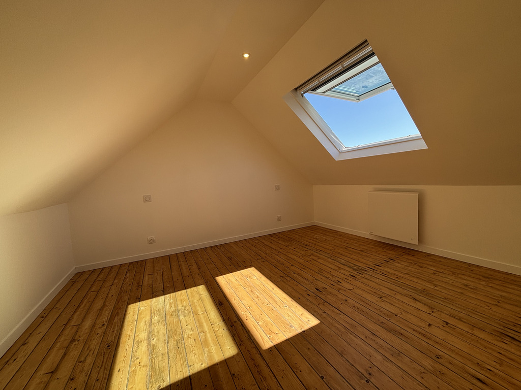 A LOUER. Libre Immédiatement, Ergué-Gabéric, Maison de 90 m² Entièrement Rénové avec Jardin