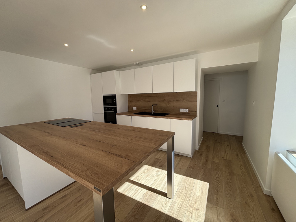 A LOUER. Libre Immédiatement, Ergué-Gabéric, Maison de 90 m² Entièrement Rénové avec Jardin