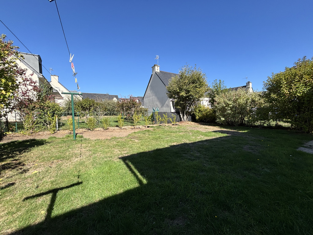 A LOUER. Libre au 05/10/2026. Ergué-Gabéric, Maison de 79 m², Renovée avec Garage et Jardin