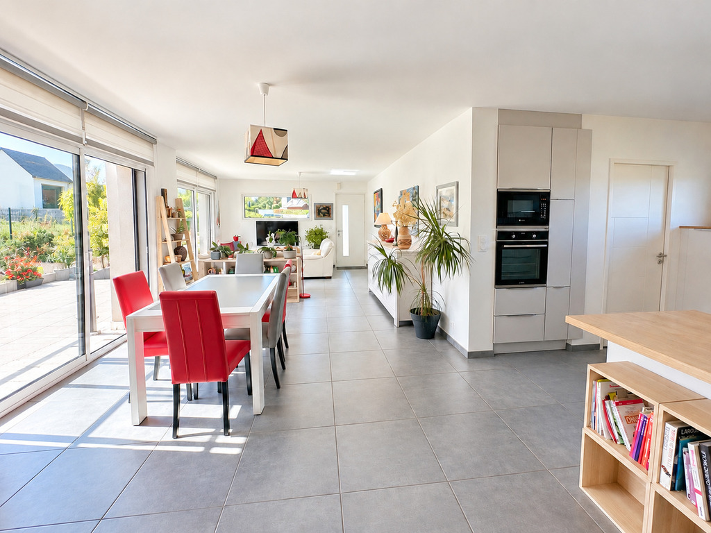 Mahalon – Confort & Simplicité, la contemporaine de plain-pied entre mer & campagne