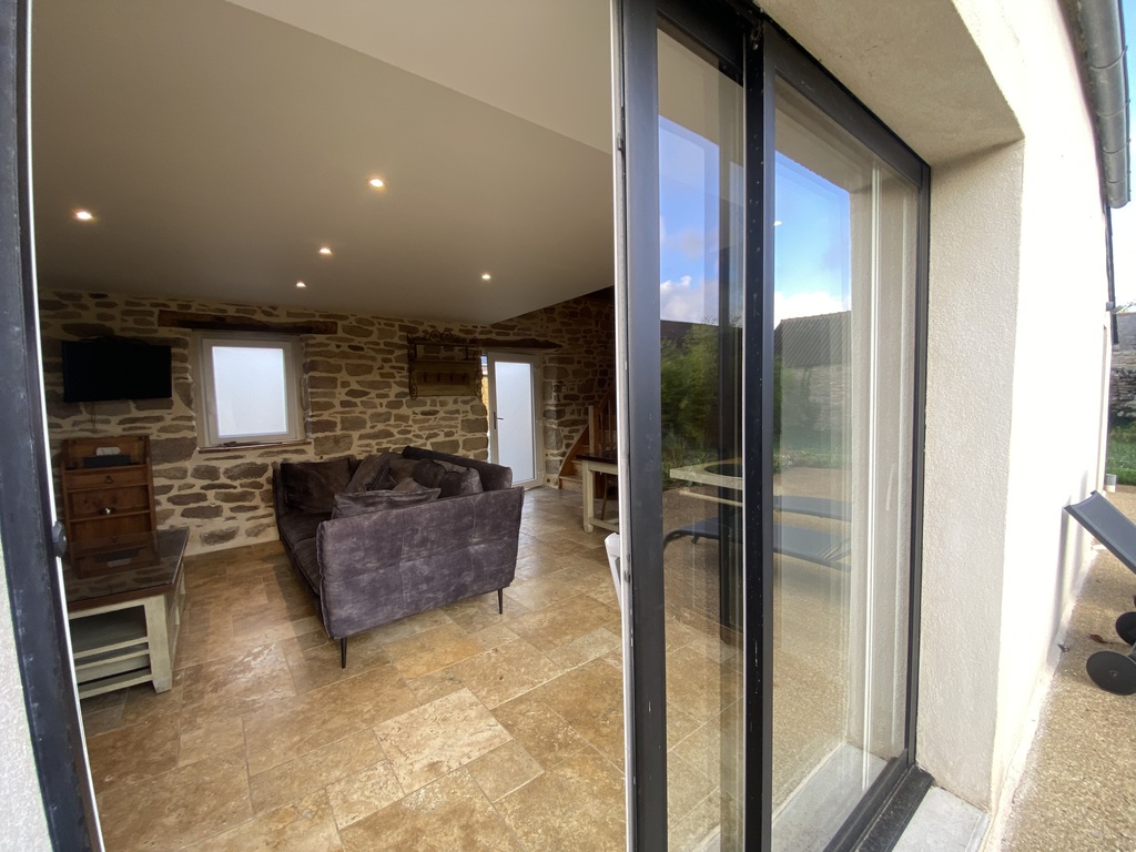 A Louer. Disponible début novembre 2026. Landudec, Maison individuelle 2 chambres avec Terrasse et jardin clos !