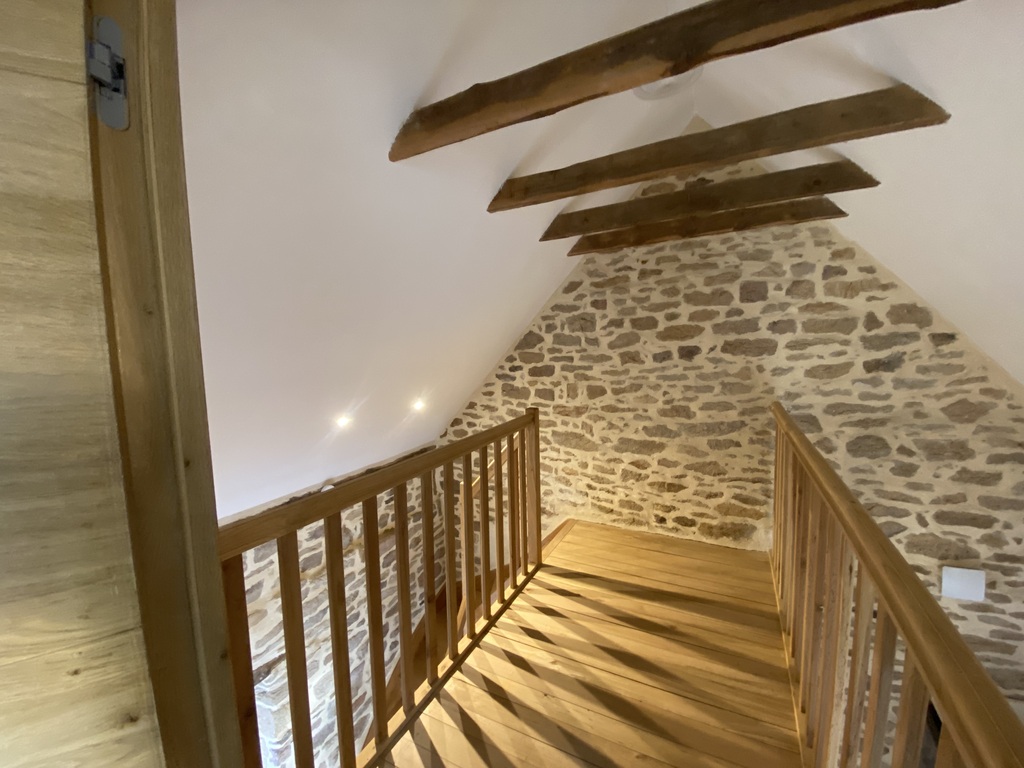A Louer. Disponible début novembre 2026. Landudec, Maison individuelle 2 chambres avec Terrasse et jardin clos !