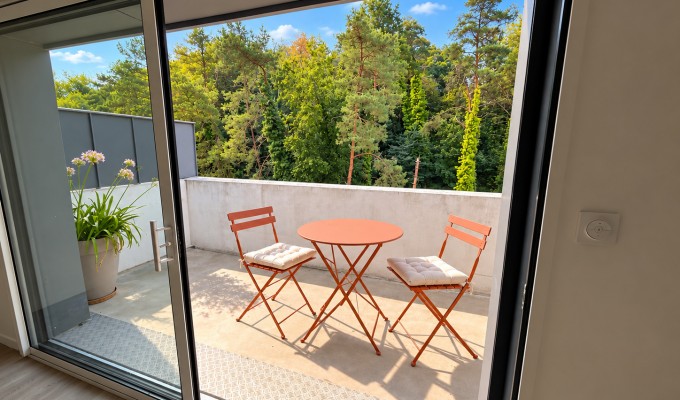Quimper Centre ville , Résidence de Standing Pour Impeccable Appartement T4 (84m²) Avec Terrasse & Parking