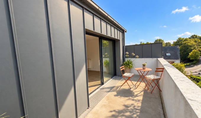Quimper Centre ville , Résidence de Standing Pour Impeccable Appartement T4 (84m²) Avec Terrasse & Parking