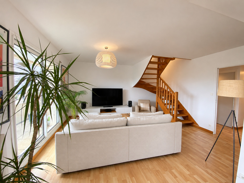 A LOUER – Disponible à partir de fin octobre 2026 – Appartement T4 Duplex avec parking en Plein Centre Ville !