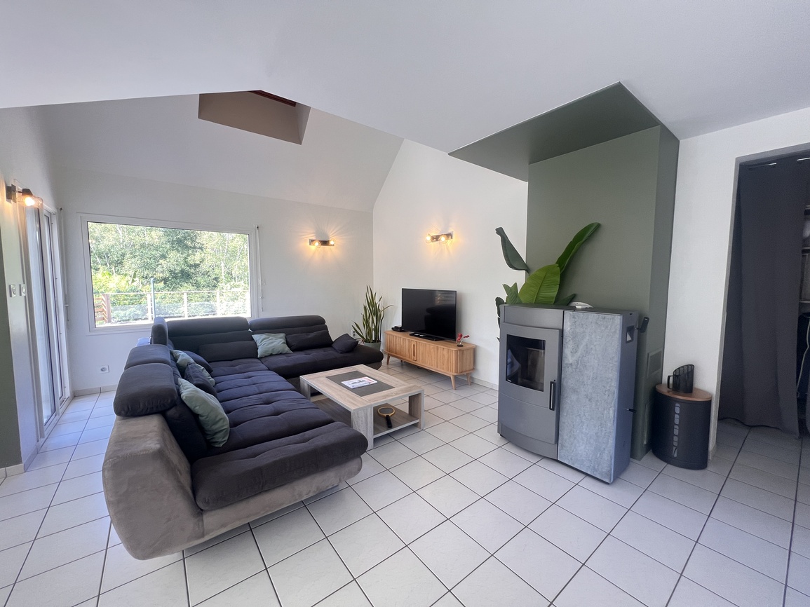 Kervignac – La Verdoyante & Préservée Maison Individuelle de 130m2 Avec Piscine Sur 1900m²