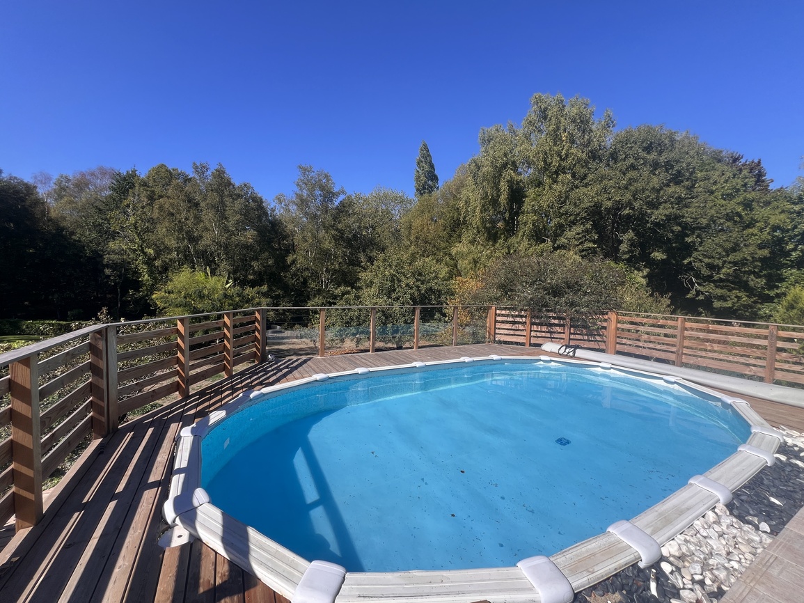 Kervignac – La Verdoyante & Préservée Maison Individuelle de 130m2 Avec Piscine Sur 1900m²