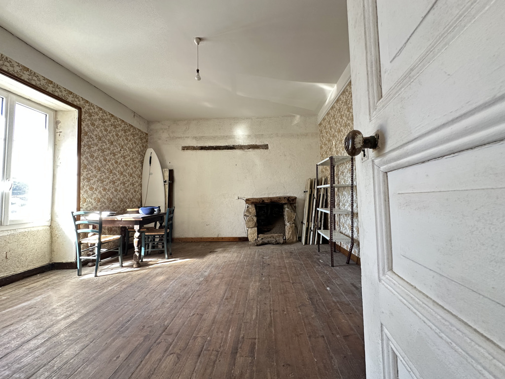 Clohars-Carnoët (Doëlan), Maison de Maître avec Vue Imprenable sur le Port ! A Découvrir Rapidement !