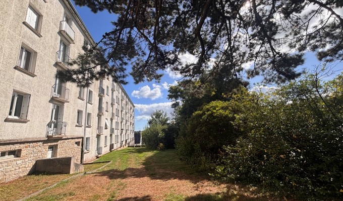 QUIMPER Centre Ville à Pied Pour Cet Appartement T3 De 52 m² A Rénover Dans Une Résidence Sécurisée.