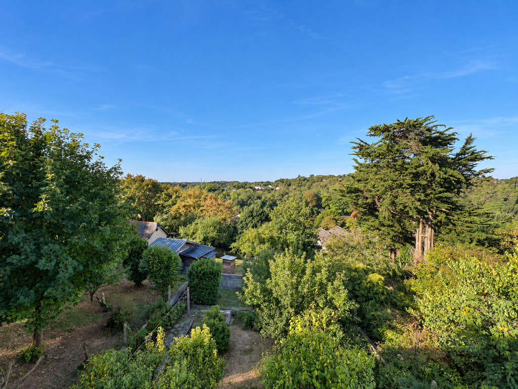 Douarnenez- Ploaré – La Familiale & Lumineuse Maison Avec Vue Dégagée, Jardin & Garage