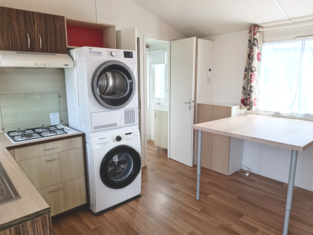 Emplacement Prisé & Volume XXL (72m²) Pour Ce Luxueux Mobil-Home Sur son terrain de loisir de 317 m²,